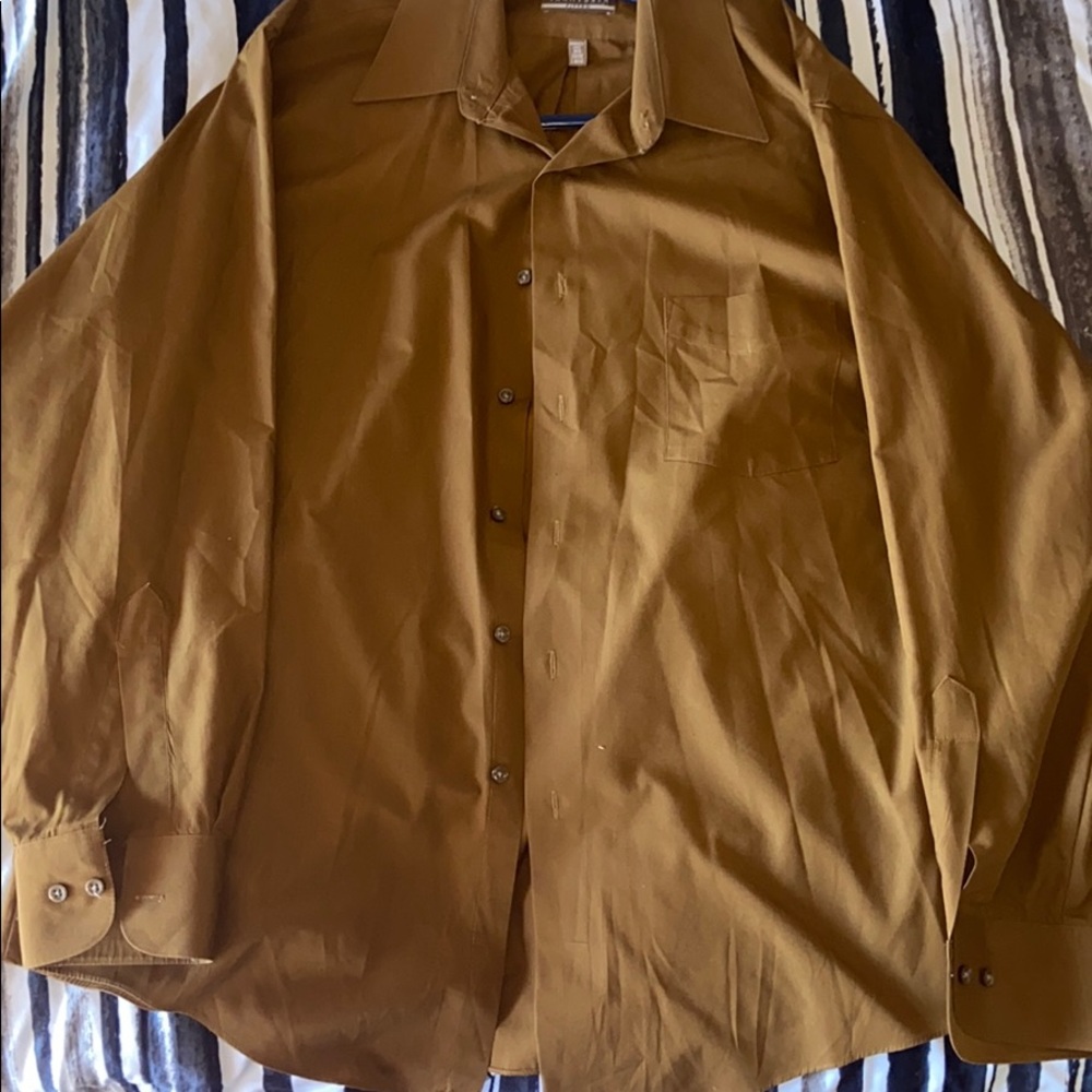 Van Heusen Fitted Dress Shirt